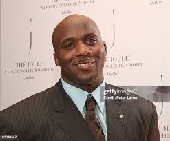 Dallas Roy's Instagram, Twitter & Facebook