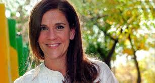 Recientemente cabak realizó un duro descargo contra el presidente alberto fernández, en una serie de tres tweets. La Hija De Daniel Mendoza Se Quebro Al Recordar La Muerte De Su Padre Infoveloz Com