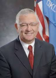 Julie Hammock's Instagram, Twitter & Facebook