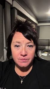 Heather Pell's Instagram, Twitter & Facebook