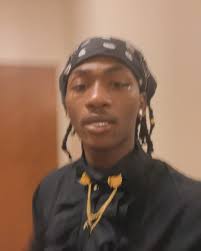 MY MOMMA👩🏾SAID I LOOK HANDSOME ✨..so I showed out🤷🏾‍♂️😅. #skin #model  #newpost #idontknowhowbuttheyfoundme #mommamade #handsome #beauty #beautiful