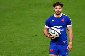 Restez protégé grâce à nos sets. Rugby Le Toulousain Romain Ntamack Forfait Pour Le Match Du Xv De France Contre L Ecosse