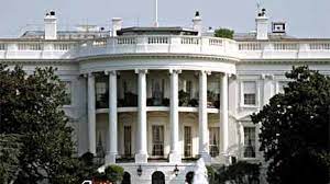 Mit ihrem auszug aus dem amtssitz des präsidenten haben trump. Das Weisse Haus In Washington Die Erste Adresse Der Macht Politik Sz De