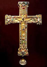 Middle Ages The Cross Of Mathilde A Crux Gemmata Made For Mathilde Abbess Of Essen 973 1011 Who Is Shown Kn Middle Ages Late Middle Ages Medieval Period