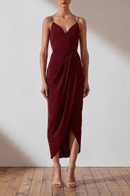 Core Cocktail Dress Burgundy In 2020 Burgundy Cocktail Dress Cocktail Dress Classy Cocktail Dress Classy Evening