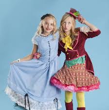 Diy cheshire cat costume for halloween. 20 Diy Alice In Wonderland Costume Ideas Best Alice In Wonderland Halloween Costumes