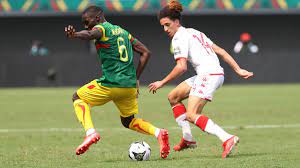 Le Chaos Du Match Tunisie Vs Mali Car L Arbitre A Siffle 3 Fois