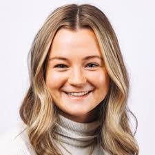 Michelle Hendrickson's Instagram, Twitter & Facebook