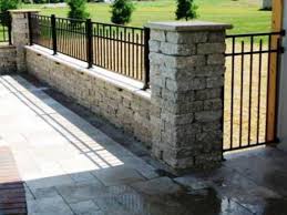 Pagar dengan desain alami ini menggunakan bahan utama batu alam. Pin Di Desain Pintu Pagar Rumah Minimalis Modern
