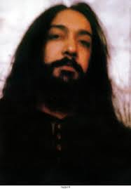 Kim Thayil (Spundgarden), Jerry Cantrell (Alice In Chains), Dave Ghrol  (Nirvana), Stone Gossard (Mother Love Bone) & Mike McCready (Pearl Jam) =) 