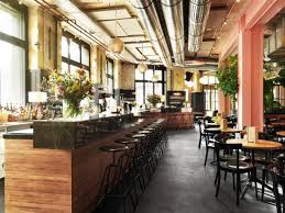 Ceiling borne by pillars, sophisticated glass crystal lights, giant wall mirrors, dark wood and leather—the interior of the restaurant is a fine example of. Heute War Ich Auf Der Bank Bank Zurich Reisebewertungen Tripadvisor