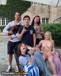 Ariel Winter Ai Porn  arielwinter  jizzyjiggles Leaked Nude OnlyFans  (Photo 18) - ShemaleLeaks