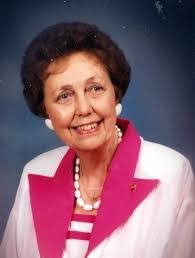 Helen Bee's Instagram, Twitter & Facebook