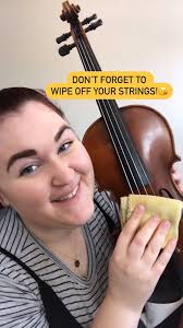 Fact! Wiping the rosin off of your violin strings will help prevent rosin  build up.. which helps you to have a clear tone while you’re playing.👏🏼  sounds like a win to me! , I like to wipe my strings ...