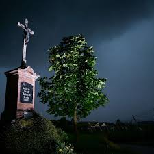 It's often portended by a dark, greenish sky. Deutschland Wetter Im Juni Katwarn Lost Aus Massive Amtliche Warnungen Schwere Gewitter Welt