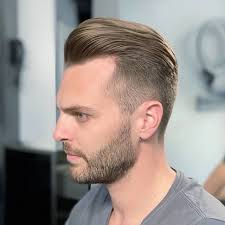 Los lados rasurados de un fundido son halagadores para todos los hombres especialmente para aquellos con rostros redondos que no quieren añadir ningún ancho a. Los Mejores Cortes De Pelo 2021 Para Hombres Novocom Top