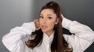 Ariana grande and dalton gomez have tied the knot! Ariana Grande Shares Loved Up Kissing Photo With Boyfriend Dalton Gomez Dublin S Q102