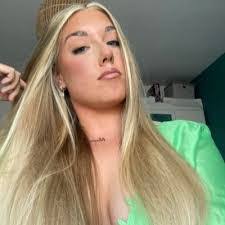 Alana Luken's Instagram, Twitter & Facebook