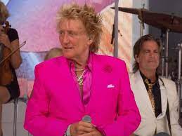 Rod Stewart makes tearful admission after Glastonbury as he 'sits down and  takes it all in' - Liverpool Echo
