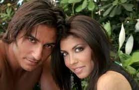 È una grande appassionata di sport e di bellezza che è diventata famosa per la sua storia d'amore con filippo bisciglia, ex concorrente del grande fratello e conduttore di temptation island. Flora Canto Ai Tempi Di Uomini E Donne Com Era L Amata Tronista Foto