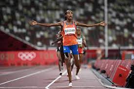 In one of the deepest 5,000 meter fields ever at the olympics on monday in japan, sifan hassan of the netherlands won the gold medal in 14:36.79 to begin a campaign to win two more of the same at these tokyo games. Poqhewyo3wnxem