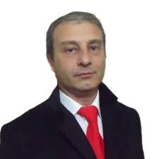 Nobres advogados e Advogadas, dia 17 de novembro, vote 01 para o Poli na  seccional e 111 para Francis Moretti na subseção.