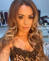 Kimberly Bach's Instagram, Twitter & Facebook