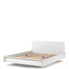 Betten online kaufen möbel 24 mehr als 50 anbieter vergleichen riesenauswahl von über 313559 betten 248345 kostenlos lieferbar. Muller Small Living Flai Bett 160 X 200 Mit Kopfteil Cpl Weiss Mit Lattenrost Von Kaschkasch 2015 Designermobel Von Smow De