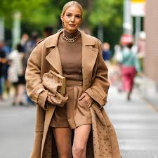 Sex hentai 3d animation thick in all the appropriate spots,