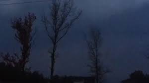 The violent twister killed at least 1 and violent and dangerous tornado blasts fultondale, alabama, leaving at least 1 dead. Asi Sonaban Las Sirenas De Alerta De Tornado En Alabama Cnn Video
