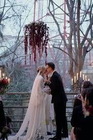 Before the weeding, the couple kept most of their stuff private but elaine announced her wedding to the world in a grand style. The 10 Most Stylish Stone Fox Brides Vogue