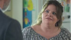 Le personnage de Geneviève Schmidt dans District 31 crée toute une  commotion sur le Web