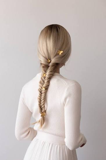 How To Fishtail Braid Your Own Hair - Alex Gaboury