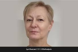 CO2Analysis: Is Artificial Intelligence less than our Intelligence?