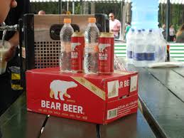 Uma Cerveja Diversa Da Usual Bear Beer Na Feira Gastronomica Da Estacao Da Luz Estacao Da Luz Cerveja Estacoes