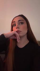 Cassandra Grace's Instagram, Twitter & Facebook