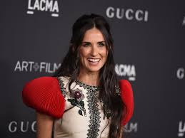 Her father charles harmon left her mother virginia king before demi was born. Afarjyvonza Im