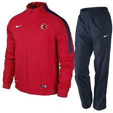2020 avrupa futbol şampiyonası (euro 2020) elemeleri'nde h grubu'nda yer alan a milli takım'ın detaylı fikstürü burada. Nike Squad 15 Sdln Wvn Milli Takim Esofmani 645476 662 Pttavm Com