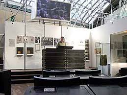 Deswegen zwei bilder, die einen blick auf das bundespresseamt, den un neubau und das haus der geschichte geben. Haus Der Geschichte Bonn It Training Rainer Meyer