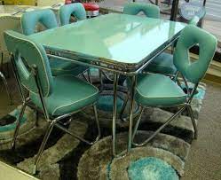 Vintage retro dining furniture sets for a unique dining experience. Still In Production After Nearly 70 Years Acme Dinettes
