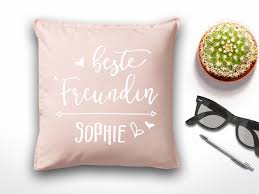 Zur inspiration haben wir dir hier eine liste zusammengestellt, die dir auf dem weg zum originellen geburtstagsgeschenk. Geschenk Beste Freundin Kissen Mit Namen Individuelles Kuschelkissen