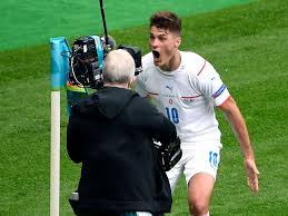 Patrik schick (born 24 january 1996) is a czech professional footballer who plays as a forward for bundesliga club bayer leverkusen and the czech republic national team.3. Em 2021 Traumtor Aus 50 Metern Patrik Schick Trifft Von Der Mittellinie Fussball Em