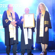 המכללה נהנית מקשרים ענפים עם התעשייה. ××¨×ª×•×¨ ×¨×•×¤×™×Ÿ ×¨×•×¤×™×Ÿ