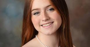 Alison Wiley's Instagram, Twitter & Facebook