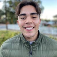 Esperanza Barriga's Instagram, Twitter & Facebook