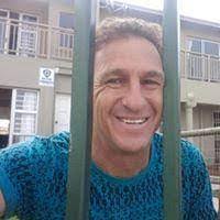 Steven Farah's Instagram, Twitter & Facebook