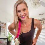 Dana Foti's Instagram, Twitter & Facebook