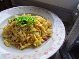 Sauerkrautspatzle Ina Isst Eierspatzle Rezept Spatzle Sauerkraut