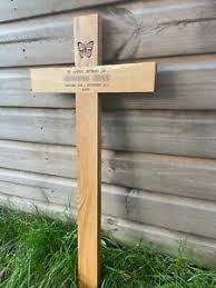 Look up in linguee suggest as a translation of burial cross Wooden Memorial Cross Free Plaque And Engraving 17 Grave Marker Burial Ebay