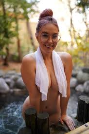 Meg Turney Poses Nude Topless Onsen (21) - DirtyShip.com
